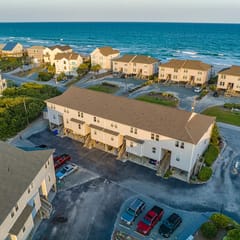 3BR with Ocean Views & Private Beach Access