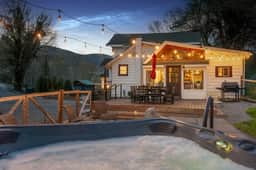 7 Miles to DT AVL, Hot Tub, Mountain View, Fenced - Image 2