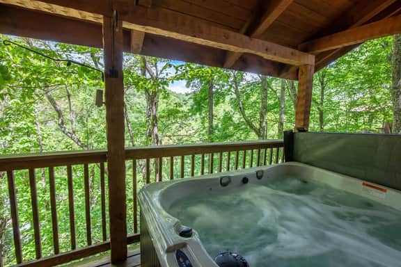Game Room, Hot Tub, Fire Pit, Close to Skiing - Image 2