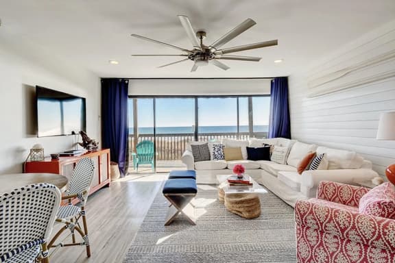 Elevator. Oceanfront. Big Deck. Pool. - Image 1